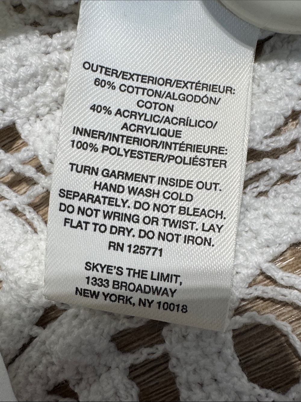 Skye's the Limit White Crochet Tunic Top w/ Cami - Size XL - Picture 10 of 10